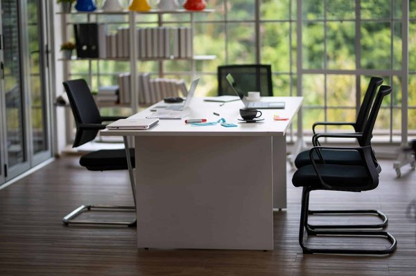 Aménagez avec style: mobilier pros par bureau design